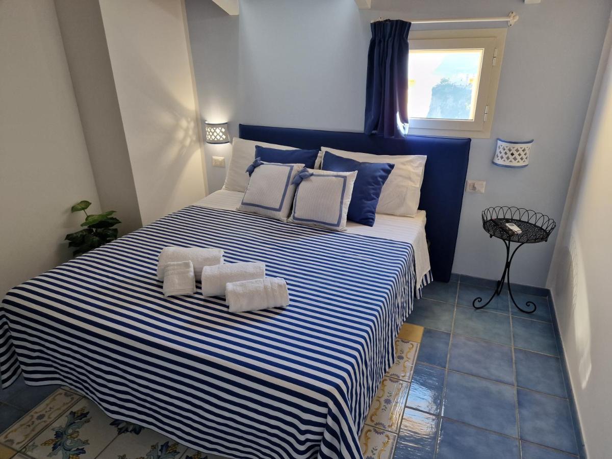 La Torretta Sea View Roomsヴィーコ・エクエンセ エクステリア 写真